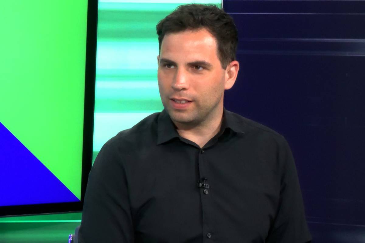 Mit Paris Saint-Germain und Bayern München haben mal wieder die finanzstarken Klubs die Nase vorn. Bei „Spotlight“ zieht Sport1-Reporter Jonas Nohe ein Fazit zur scharfen Finanz-Kritik der Topklubs.