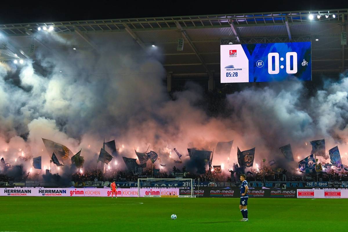 Pyro-Vergehen: Saftige Strafe für Zweitliga-Klub